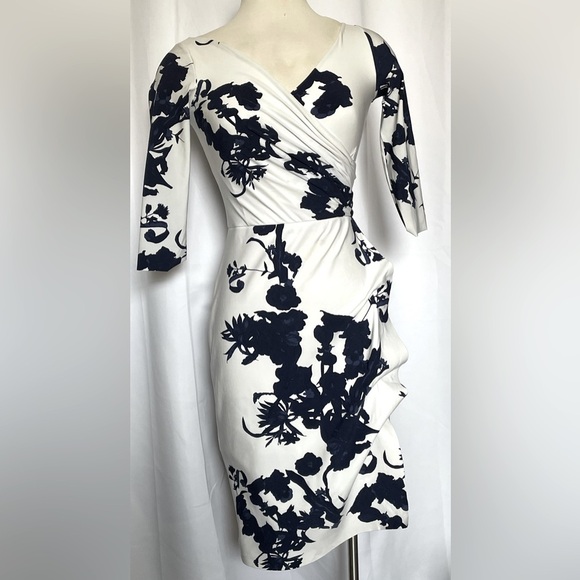 Chiara Boni Dresses & Skirts - Chiara Bona Le Petit Robe floral dress